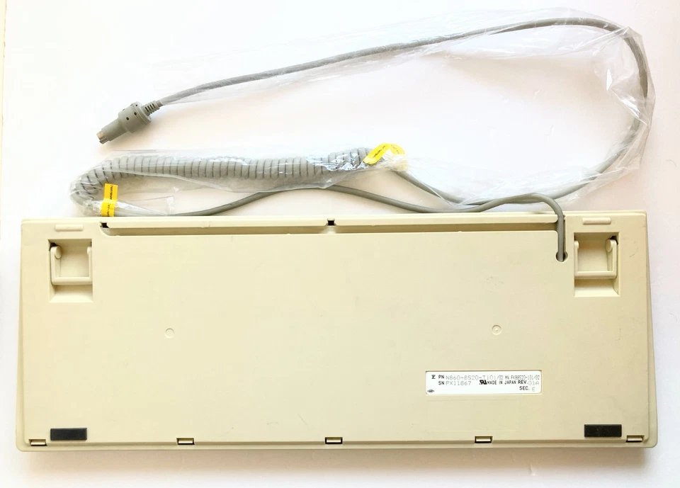 Vintage Rare FUJITSU Keyboards Made in Japan - Image 4 of 4