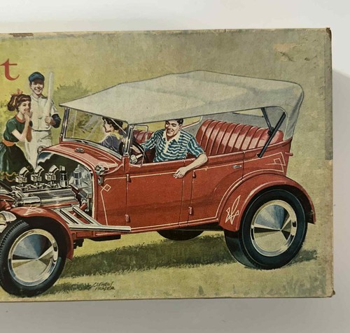 Vintage 1960 Monogram Red Chariot 1/24 Ford Street & Show Phaeton Model Kit - Picture 5 of 14
