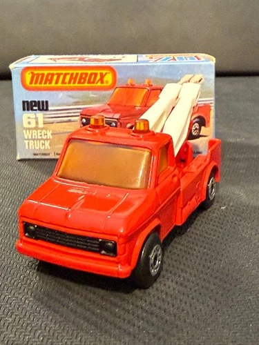 Matchbox Lesney Superfast Ford Wreck Truck 61 - Mint in oringinal box (61d)