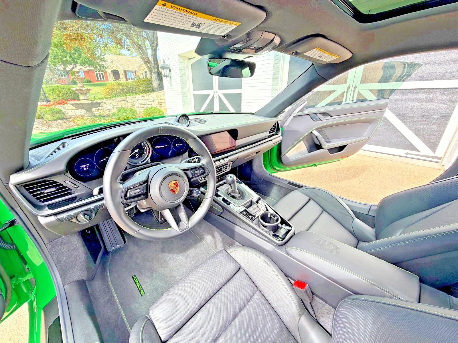 2023 Porsche 911 T Aerokit 7-Speed PTS Python Green  19