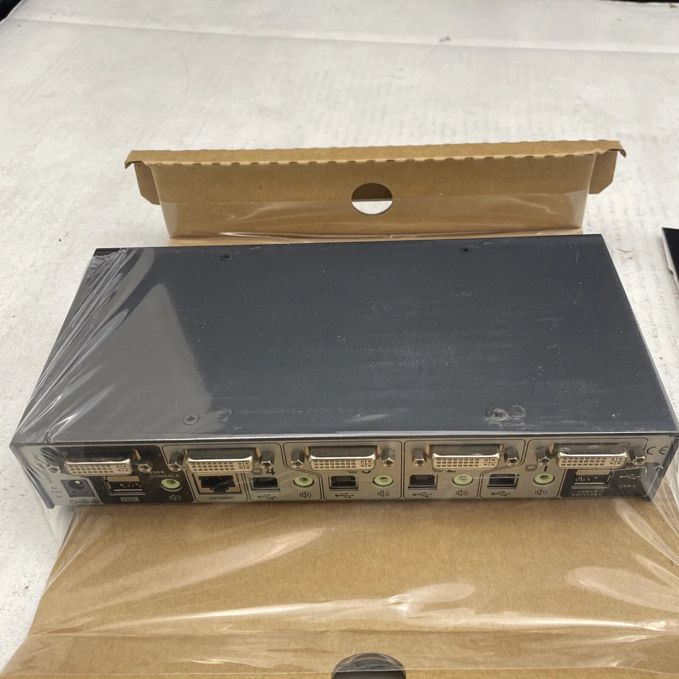 Black Box KV2004A 4-Port Wizard KVM ServSwitch - DVI Dual Link - New Sealed - Image 2 of 4