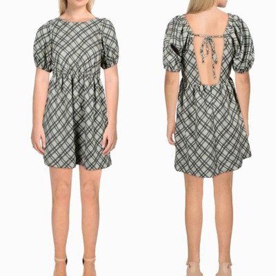  Line And Dot Plaid Open-Back Dress