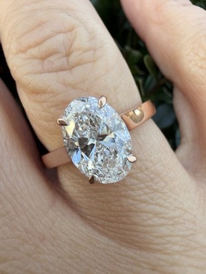 2,01 KT OVALER IM LABOR GEWACHSENER DIAMANT SOLITÄRRING IGI ZERTIFIZIERT IN 9 KARAT ROSÉGOLD GEFASST