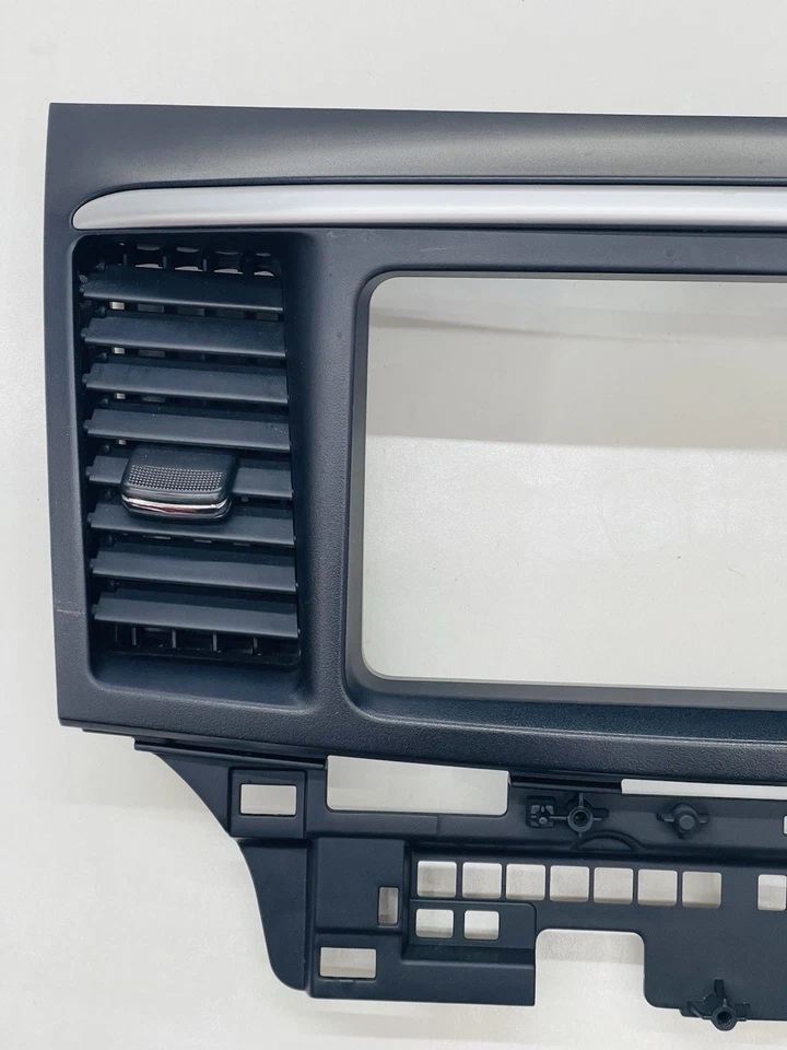 08-15 Mitsubishi Lancer Evolution 10 Evo X Radio Bezel Trim w/ Vents 2008-2015 — 第 3/4 张图片