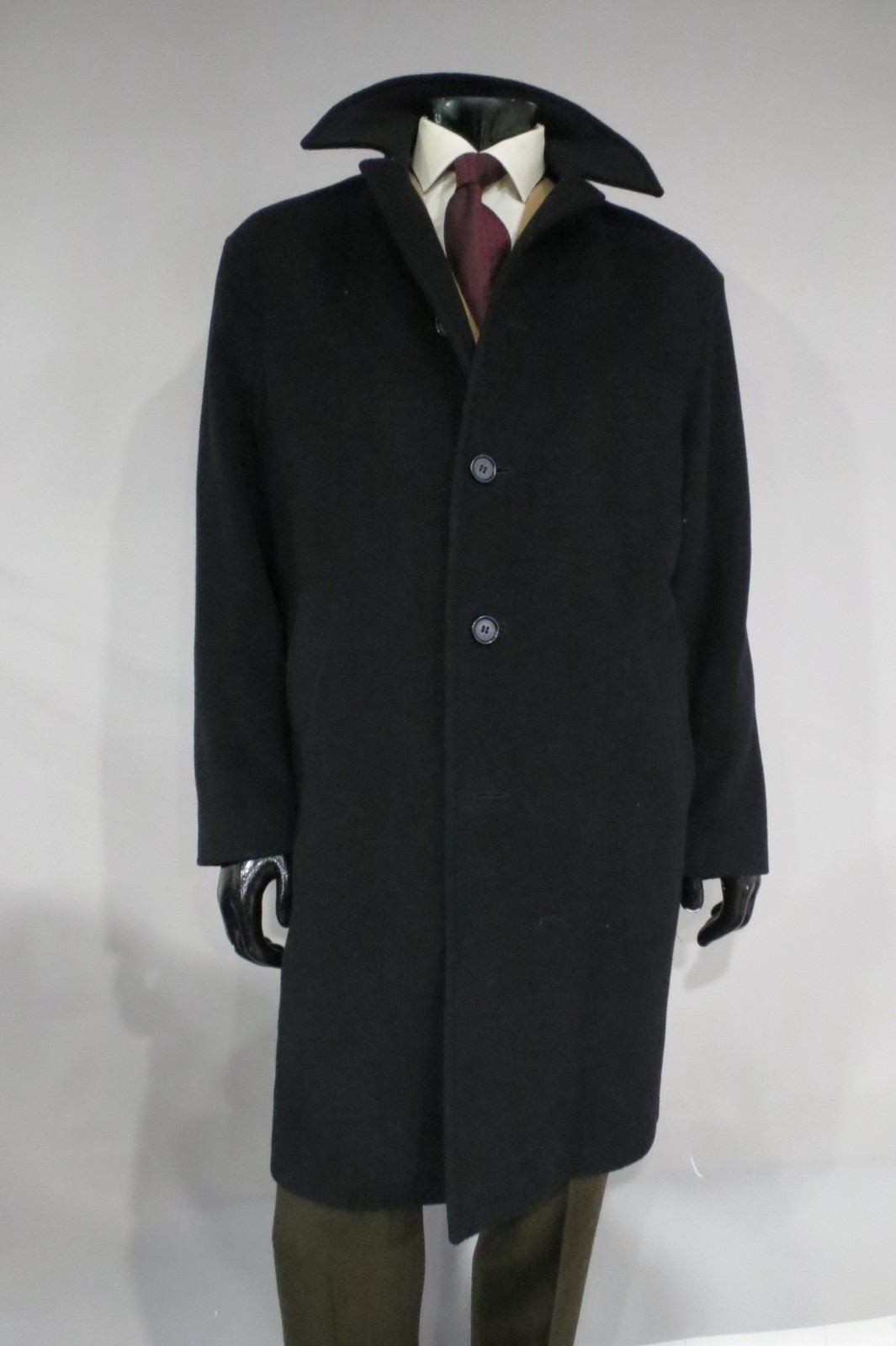 Brooks Brothers EST 1818 black four button 100% lambswool topcoat 46 R - second product detail image