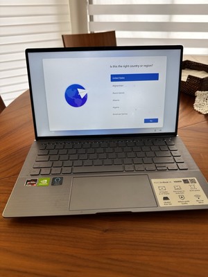 i7 8gb asus zenbook q4071q