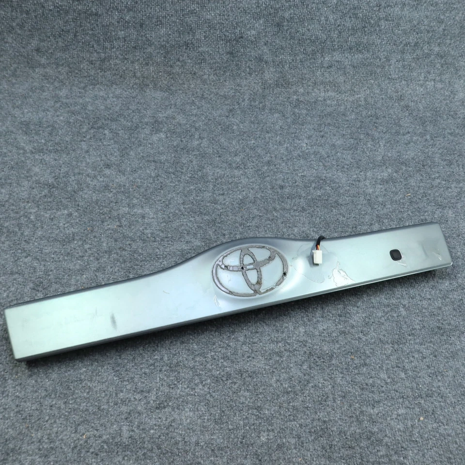 04-09 Toyota Prius porta traseira escotilha alça de elevação botão TIDELAND verde FUNCIONA FABRICANTE DE EQUIPAMENTO ORIGINAL - Imagem 2 de 4