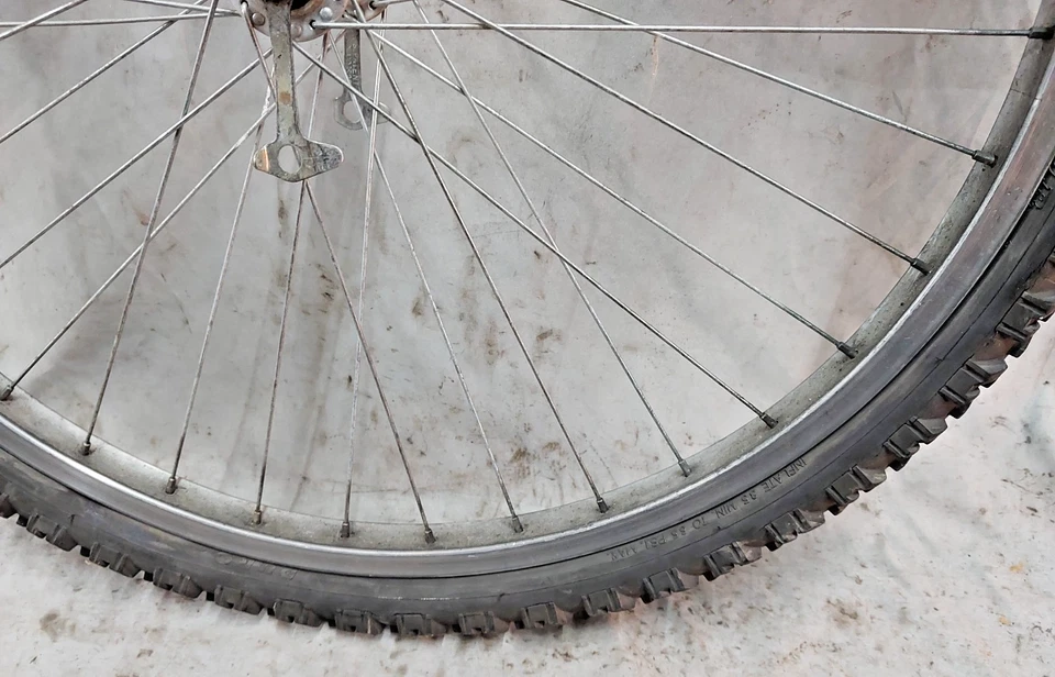 Rueda delantera Weinmann 26" MTB Joytech buje plateado 100 mm 36S AV QR 559ISO cercanías~ Foto 4 de 4