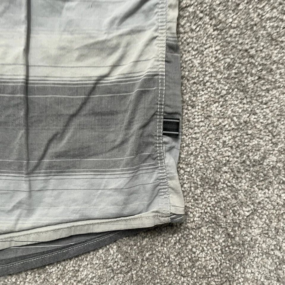 Camisa Kuhl Para Hombre Grande Gris Rayas Abotonada Manga Corta Aire Libre Senderismo 7415 Foto 2 de 4