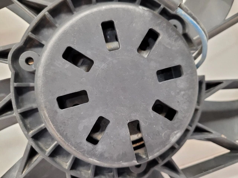 2011 - 2021 DODGE DURANGO Radiator Fan Motor Fan Assembly Foto 2 de 4