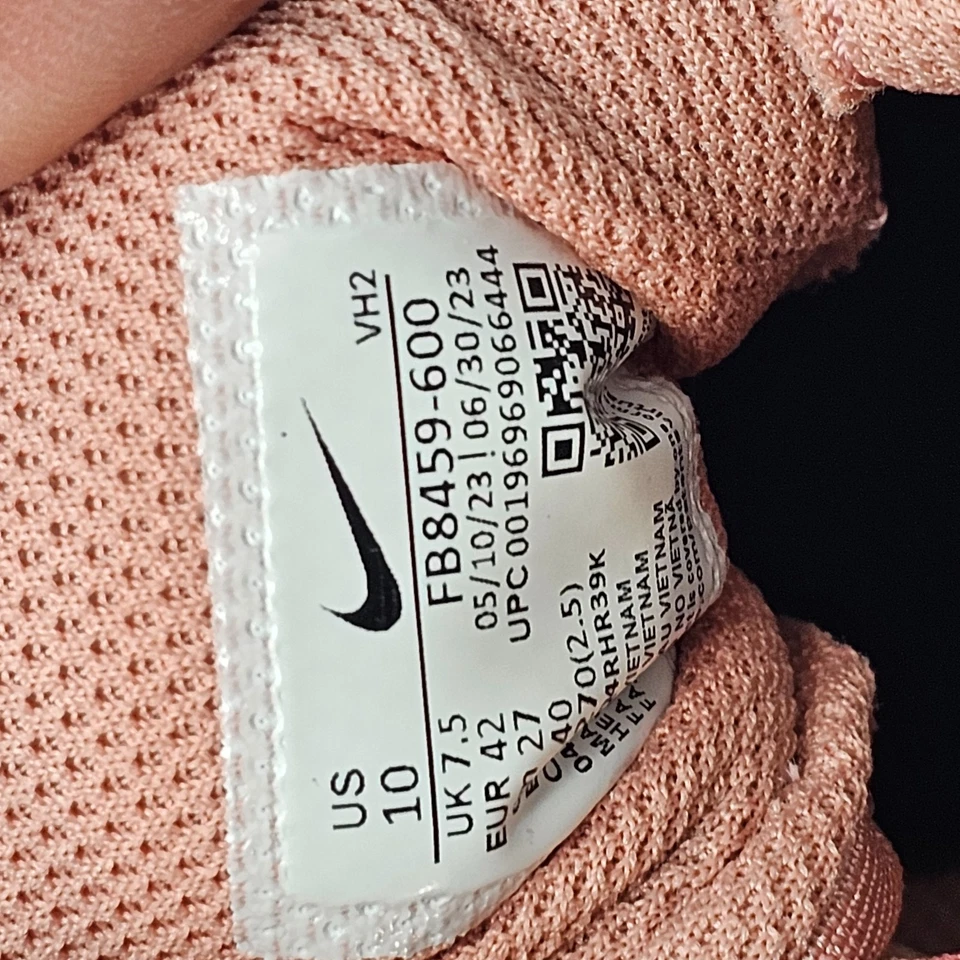 Nike Mujer Air Max Excee Platino Violeta/Blanco, Talla 10 FB8459-600 Foto 4 de 4