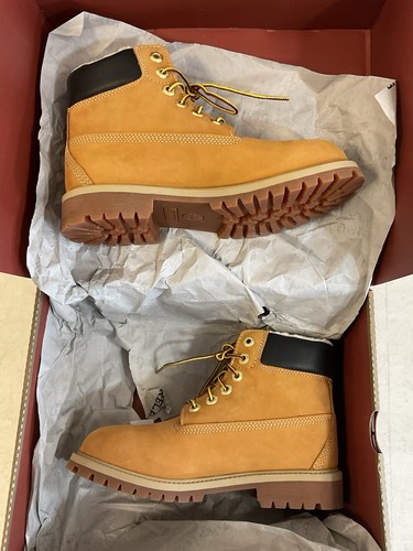 *NEW* Timberland Premium 6” Wheat Nubuck EXCLUSIVE RELEASE Boots Size 4.5 Junior - Picture 4 of 10