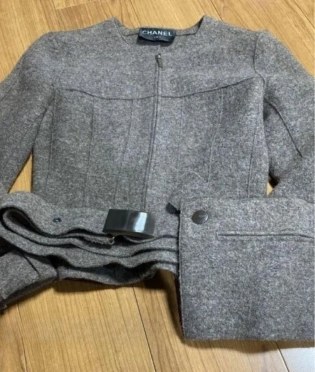 Chanel — CHANEL Colorless Zip-up Jacket with Zipper Pocket Belt Brown Gray Wool Stylish