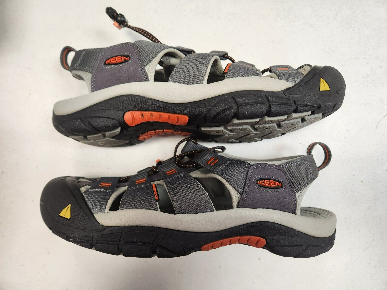 KEEN Newport H2 Sandali da Acqua Punta Chiusa Calamita Nasturzio Uomo 9 (F8D 2729)