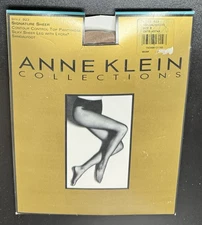 Signature Sheer Contour Control Top Pantyhose Silky Sheer Leg Sandalwood size B