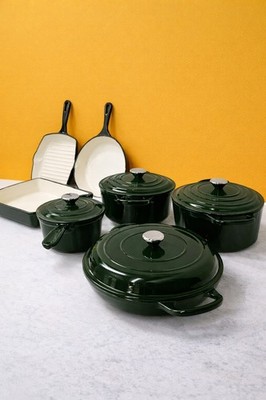 11-teiliges Emaille Gusseisen Kochgeschirr dunkelgrün. Backformen, Backofen & Induktion