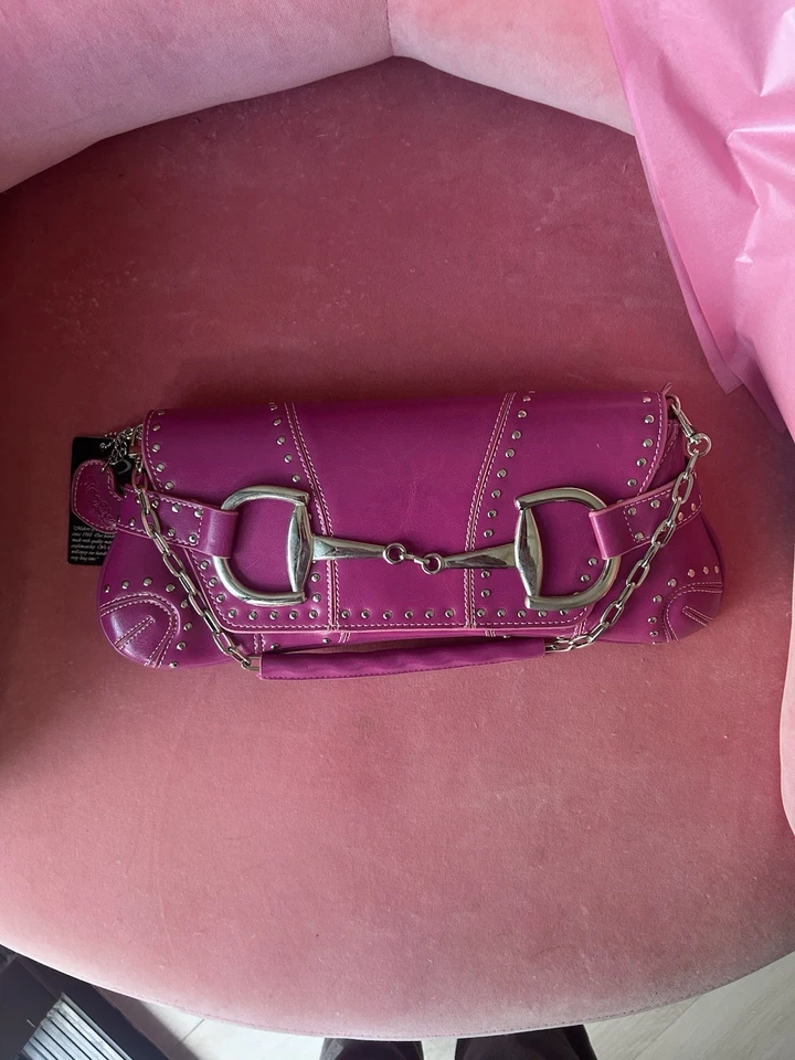 罕见 Rina Rich 热销粉色洋红色镶嵌马位 Y2K 单肩包钱包 — 第 4/4 张图片