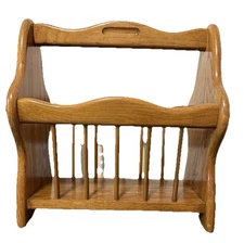 Solid Oak Wood Magazine Rack Colonial Free Standing With Top Handle Vintage 80’s
