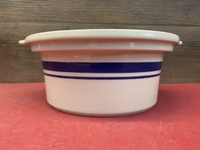 FP USA Friendship Pottery 2 qt 8” Casserole with Glass Lid Roseville OH USA