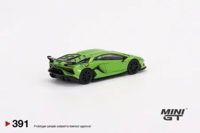 MINI GT 1:64 Lamborghini Aventador SVJ Verde Mantis RHD / LHD in