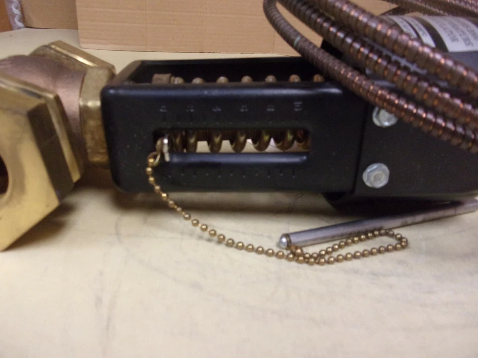 Spence Series 2000 Temperature Regulator 1-1/4" - Image 3 of 4