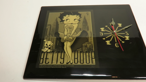 Betty Boop 1999 resina reloj de pared Marlin Monroe pose 12x10 cuarzo AA2B2304 - Vídeo 1 de 1
