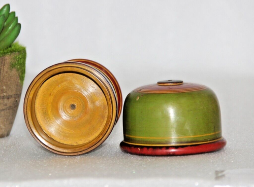 Old Wooden Green & Red Lacqure Handpainted Unique Shape Tikka Box Original 13937 - Picture 6 of 7