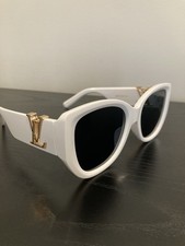 Louis Vuitton Icon Cat Eye sunglasses Off White Frame