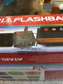 2005 ATARI Flashback 2 Classic Game Console 40 Games Joysticks 2600 Retro  Box