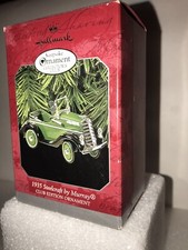 NEW 1998 LUXURY HALLMARK EDITION CLASSIC 1935 SCALE PEDAL CAR CHRISTMAS ORNAMENT