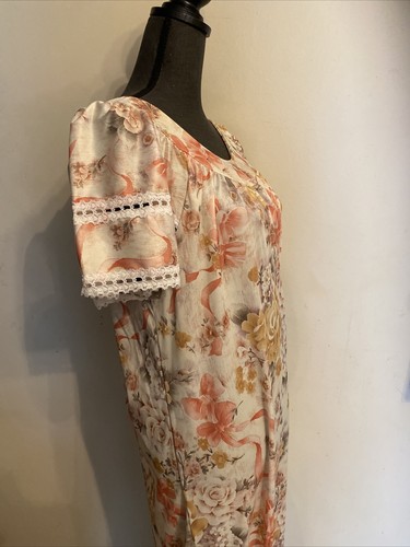 Vintage Hamilton Polyester Nightie Lingerie Floral Beige Size 38 - Picture 5 of 10