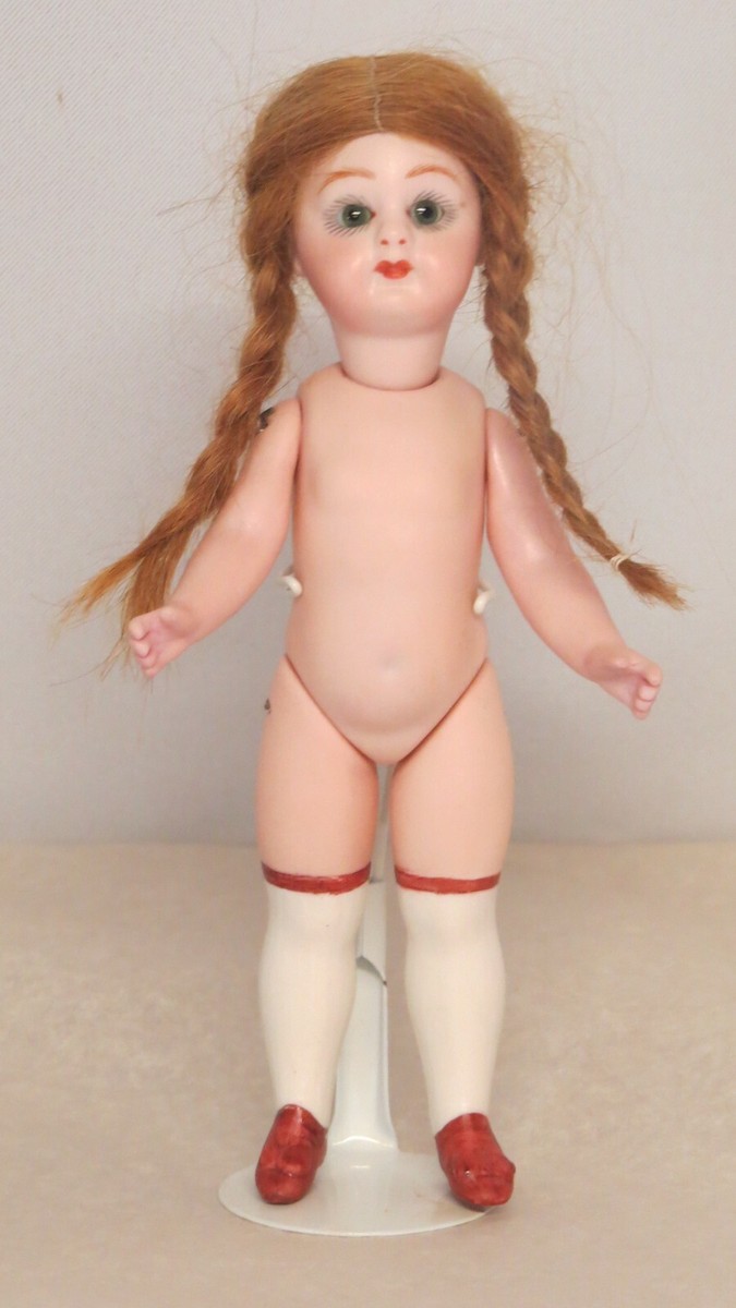 Doll Mignonnette Poupée Repro Ref: L12 S & H 18 cm
