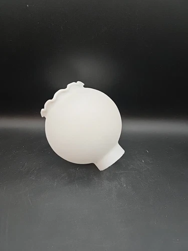 Vintage Milk Glass Lampshade Tulip Shape Scalloped Rim Smooth 2" Fitter