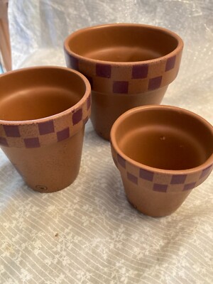 set of 3 miniature nested flower pots. New Bearware pottery works. Boyds collect