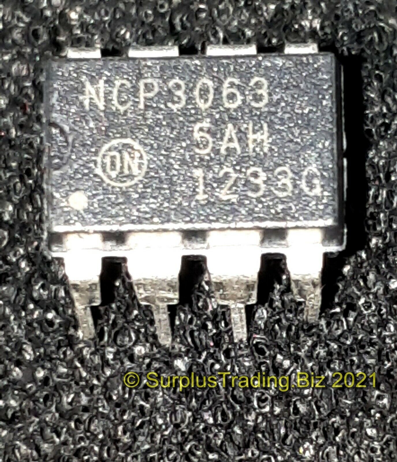 ON Semi NCP3063 1.5Un, Ampliador/Abajo / Invertir Conmutada Regulador DIL8
