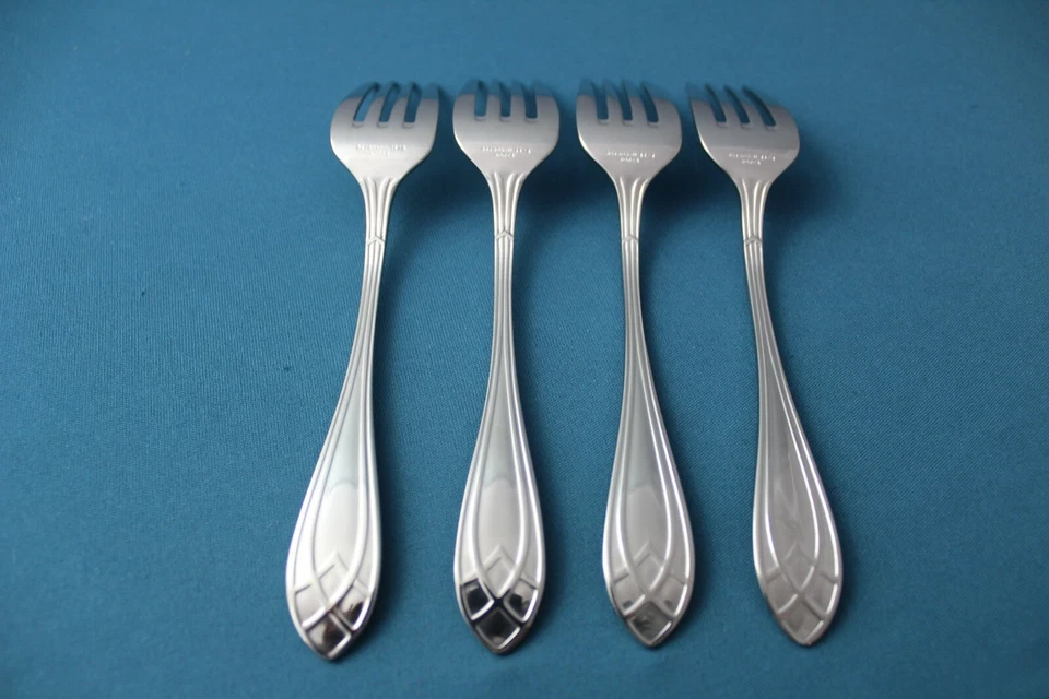 4 Tenedores de Ensalada Retroneu NOBLIS Brillante 18/8 Inoxidable Corea NUEVO 6 5/8" Foto 4 de 4