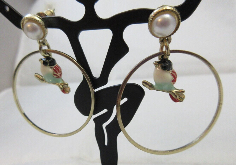 Betsey Johnson Dangle Hoop Enamel Bird Pierced Earrings Faux Pearl Gold Tone