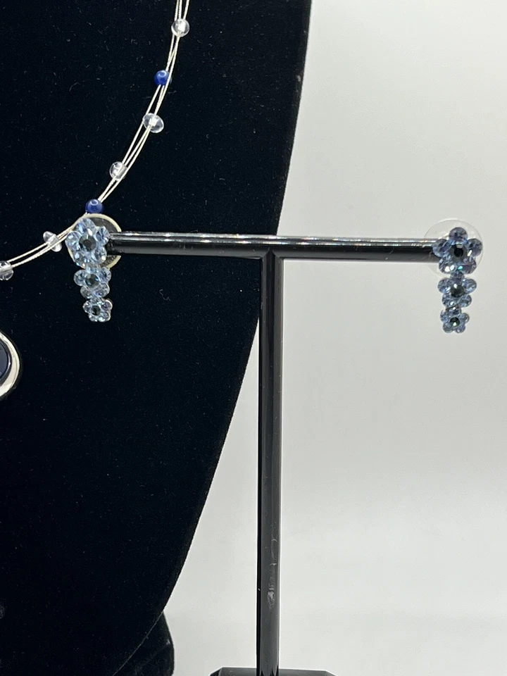 Ожерелье с подвеской Lia Sophia Blue Gem в серебристом тоне плавающее на проволоке/бусине - Изображение 3 из 4