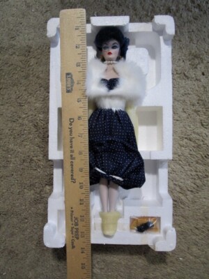 限定品 ポーセリン Barbie バービー人形ゲイパリジェンヌ Porcelain Barbie - Gay Parisienne - Collector's Item In Box | eBay