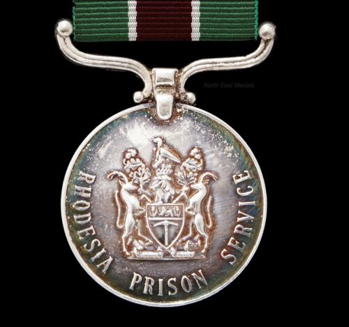 Rhodesia Prison Medal for Gallantry. - Picture 2 of 4