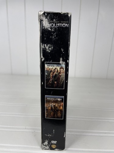 Revolution: The Complete Series DVD Complete First + Second Seasons 1 & 2 - Imagen 13 de 15