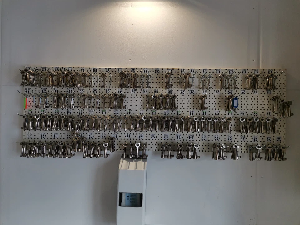 Zimmertürschlüssel  Buntbartschlüssel  BB Bart Schlüssel/ Universal 946 - Bild 4 von 4