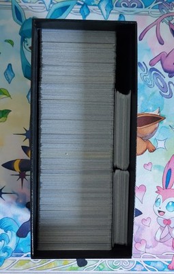 Pokemon Karten Bulk - ca. 600 Pokemon davon 100 Holos/Reverse Holos - 1 TTB voll