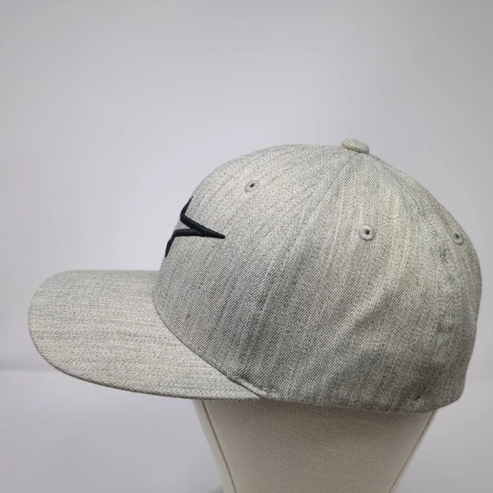 Gorra de béisbol Alpinestars Egeless ajustada gris 7 1/2 bordada Flexfit 6 paneles Foto 3 de 4