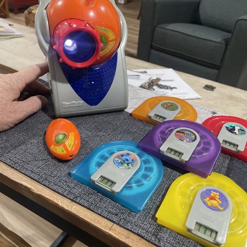 View Master Projector Sound & Remote Fisher Price 5 Cassettes 3 Discs Each 2005 - Picture 2 of 23