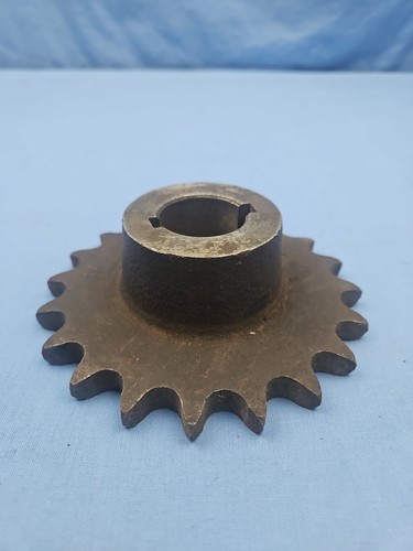 Industrial Steampunk 5” in. Gear / Sprocket - Vintage Metal Art Project Base. - Picture 6 of 6