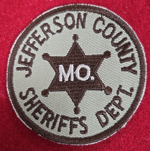 old vintage JEFFERSON COUNTY MISSOURI round small SHERIFF POLICE PATCH