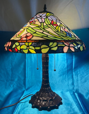Antique/Vintage Thomas pacconi, Tiffany Style Leaded Glass Lamp