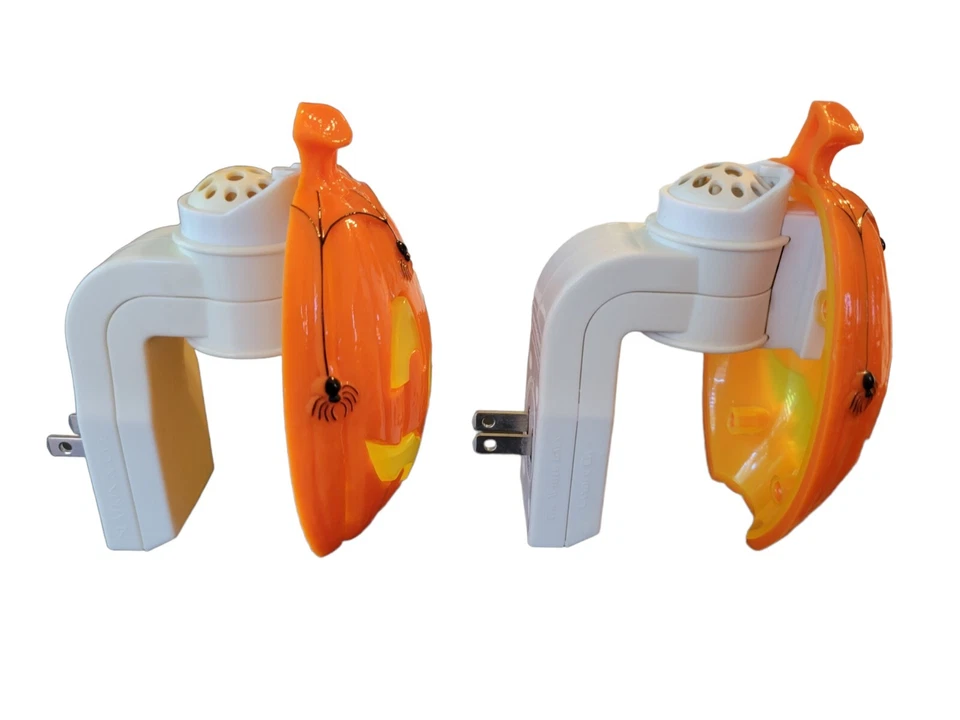 Slatkin & Co Light Up Wallflower Plug Pumpkin Jack-o-Lantern Fragrance Diffuser - Image 3 of 4