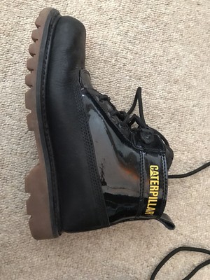 ladies caterpillar boots size 6